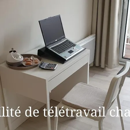 Appartement 57m2 Avec 2 Balcons -vue *